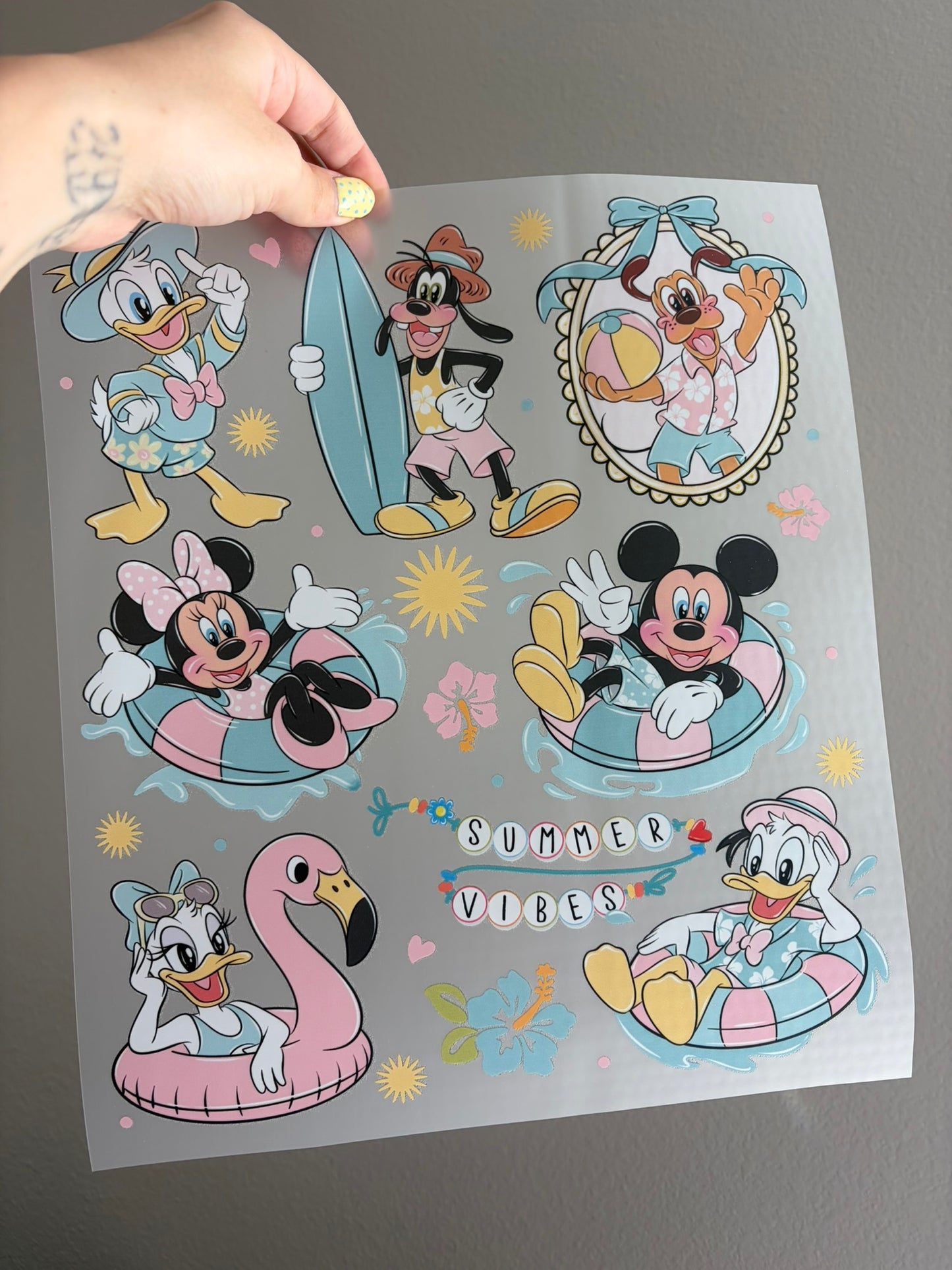 Minnie Summer Vibes
