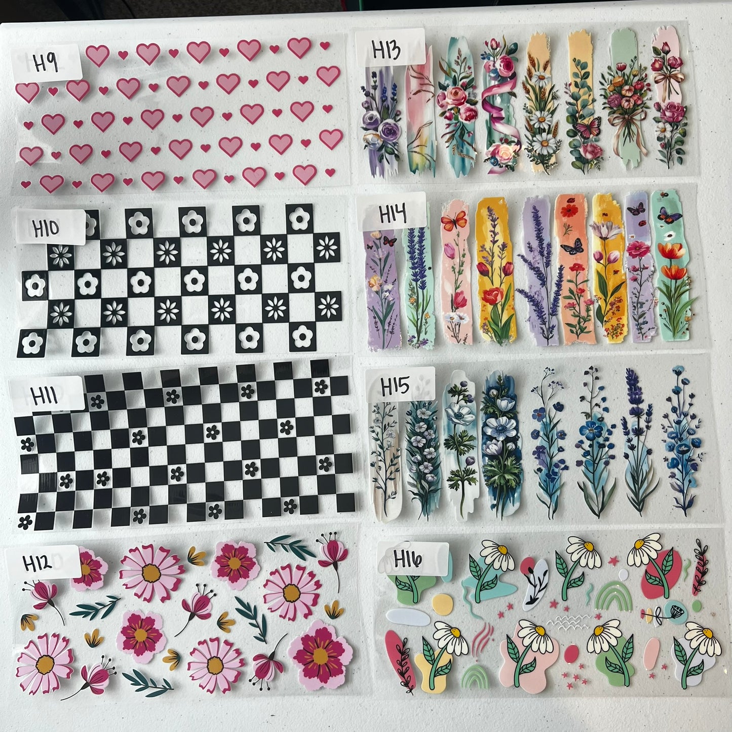 FLOWERS/PLANTS/MUSHROOMS/ETC