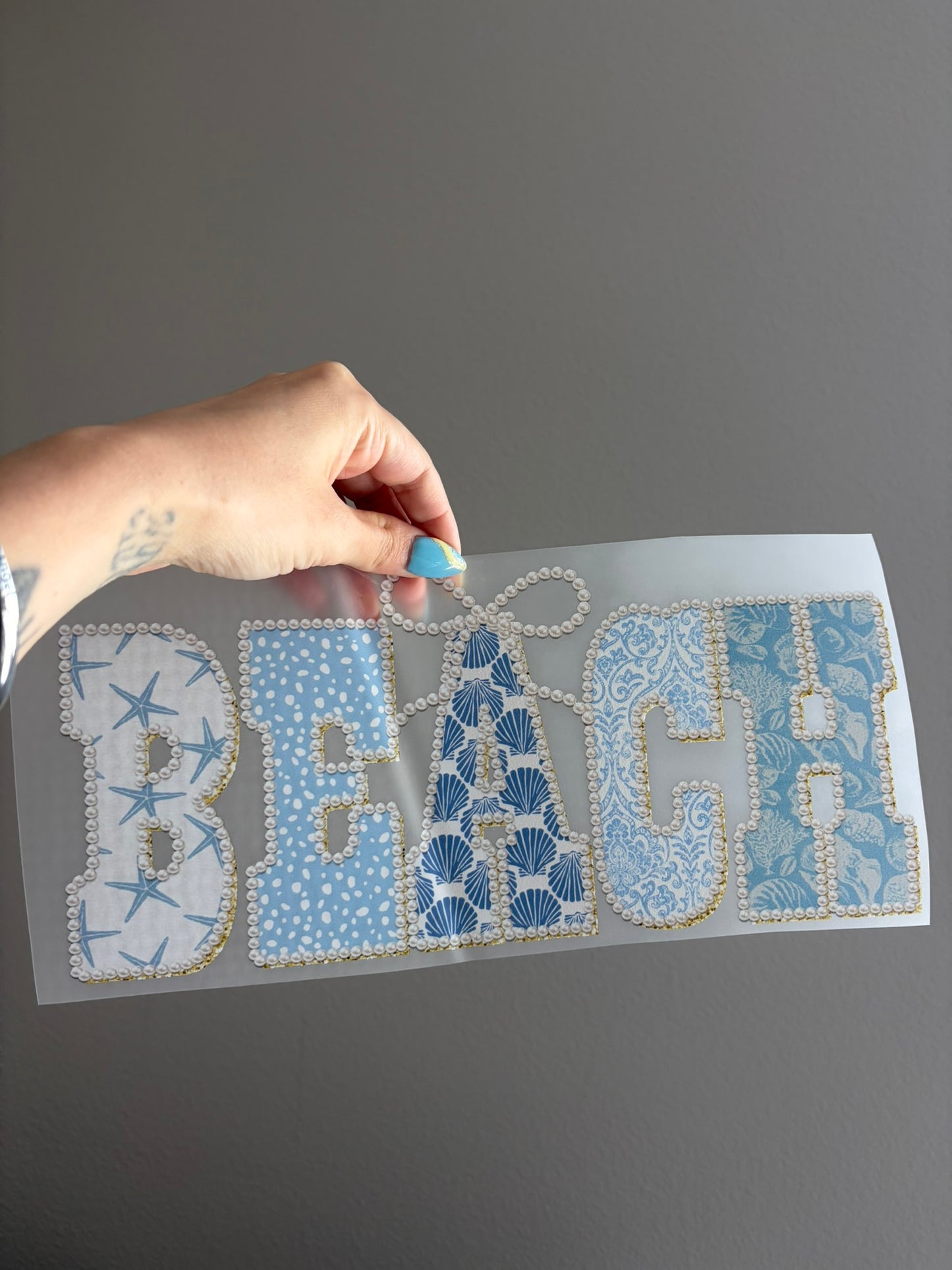 Beach w/ pearl outline